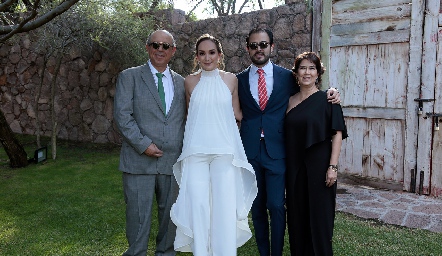  Pedro Leal, Marcela Elizondo, Pedro Leal y Sandra Galván.