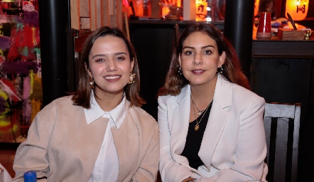  Samantha Pérez e Isabela Castelo.