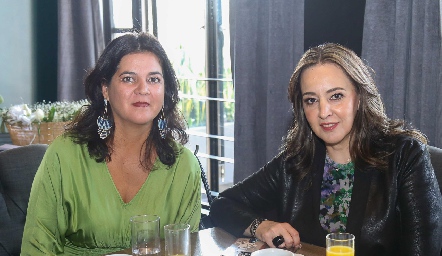  Cynthia Sánchez y Griselda Morón.