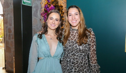  Susana Schekaibán y Montse Ortiz.