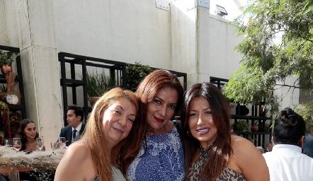  Gaby Culman, Flor Zarsa y Paola Grimes.
