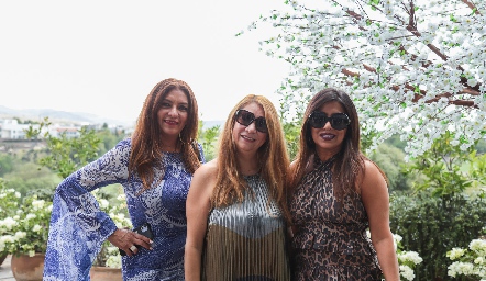  Flor Zarza, Gaby Colman y Paola Grimes.