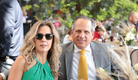  Verónica Berrón y Ramón Gómez.