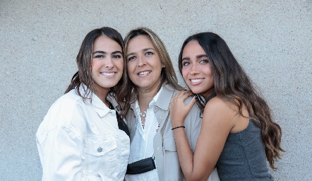  Fernanda García, Sandra Valle y Ana Pau Méndez.