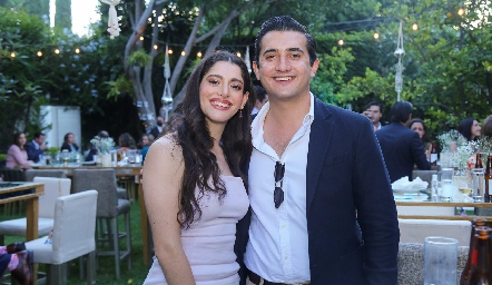  Karina García y Joseph García.
