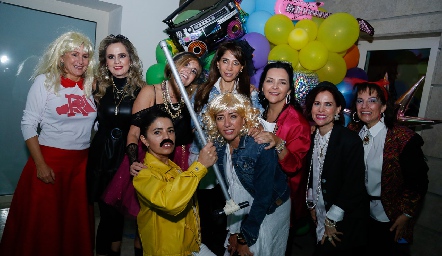  Pupi García, Paty Annette, Sylvia Aguilar, Ceci de los Santos, Gaby Betancourt, Susana Jonguitud, Claudia Quintero, Marilupe Córdova y Karina Ramos.