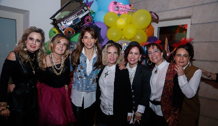  Paty Annette de Díaz de León, Sylvia Aguilar, Ceci de los Santos, Mimí González, Susana Jonguitud, Claudia Quintero y Coco Leos.