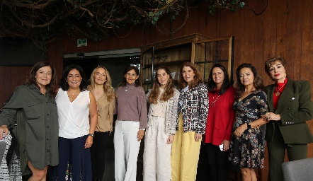  Beatriz Rojas, Laura Rodríguez, Claudia del Pozo, Luchi Grijalva, Mónica Torres, Mónica Hernández, Gabriela Meade, Aída Palau y Beatriz Eugenia Dauajare.