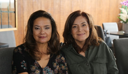  Aída Palau y Beatriz Rojas.