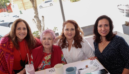  Esther Sandoval, Esther Treviño, Omaira Escandón y Rebeca Sandoval.