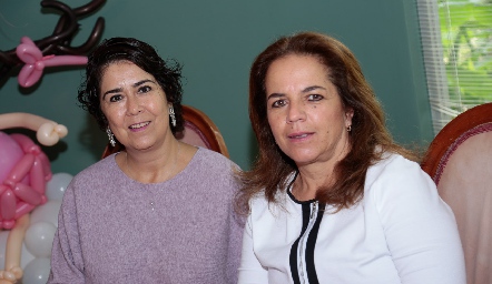  Sandra Galván y Eli Márquez.