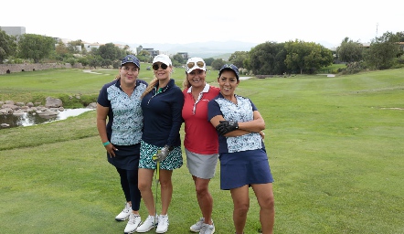  Gabriela Gómez, Claudia Hernández, Paty Lara y Patricia Morás.