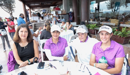  Marus Hernández, Ale Pérez Paty del Peral y Mariana González.