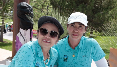  Meli Ramos y Juanita Gonzalez.