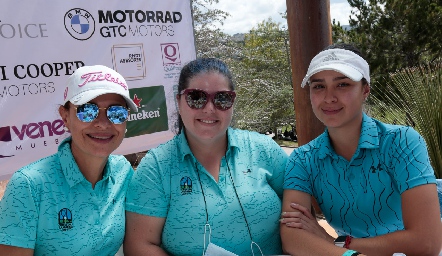  Ana Ruth Moreno, Hilda García y Rosa María Sierra.