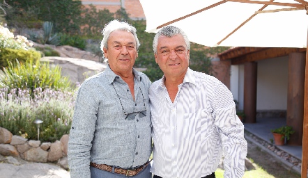 Manuel y Gerardo Labastida.