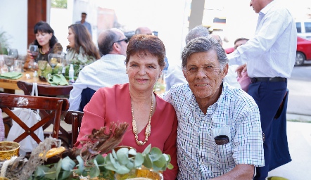  Pilar Labastida y Javier Allende.