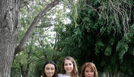  Maru Payán, Mónica Torres y Maru Díaz Infante.