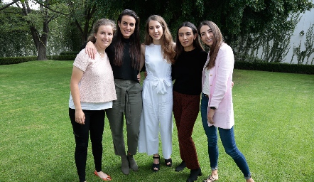  Sofía Torres, Fernanda Saiz, Mónica Torres, Maru Payán y Mariana Alcalá.