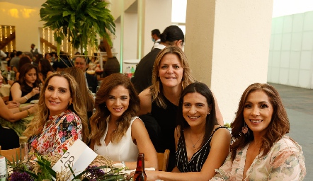  Maribel De Antuñano, Sigrid Werge, Martha Malo, Lupita Lomelí y Silvia Tapia.