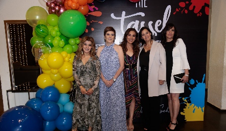  Gabriela Flores, Claudia Hinojosa, Fabiola Suárez, Sandra Morelos y Raquel Jiménez.