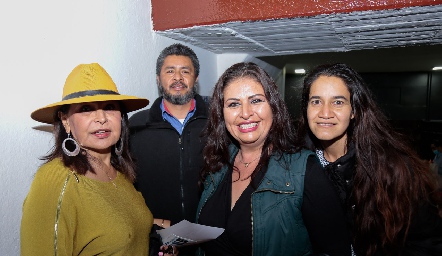  Luz María Méndez, José Ángel Infante, Palmira Nevez y Fer Acosta.