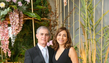  Rubén Fernández y Luz Elena Viñarro.