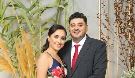  Valeria Flores y Jorge Martínez.