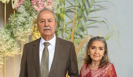  Miguel Flores y Carolina Meraz.