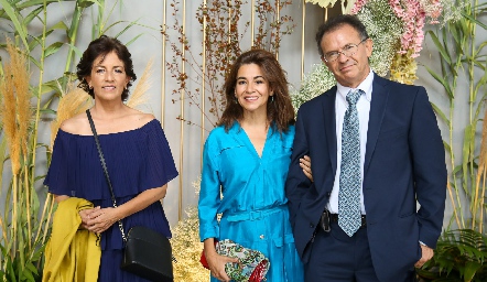  Magaly, Mónica Ramos y Manuel Barragán.