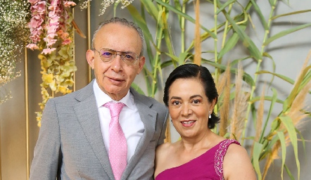  Javier Puente y Rosalba Turrubiartes.