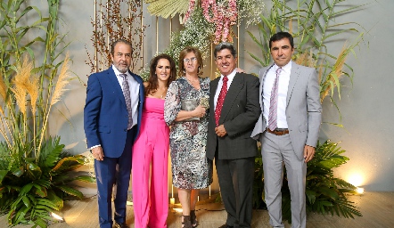  Jorge González, Alejandra Meade, Sofía Gómez, Juan Carlos Navarro y Héctor de la Rosa.