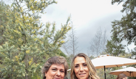  Adriana Guevara y Roxana Serna.
