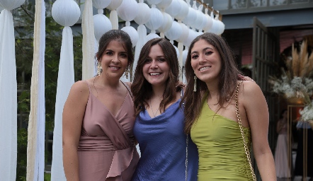  María, Fernanda y María José.