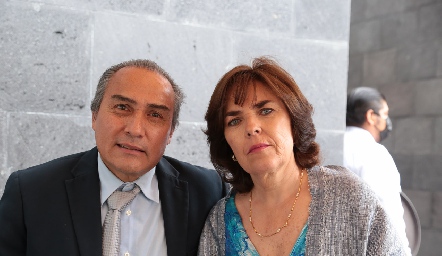  Arturo González y Anabel Valle.