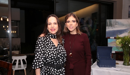  Daniela Camacho y Marisa Tobías.