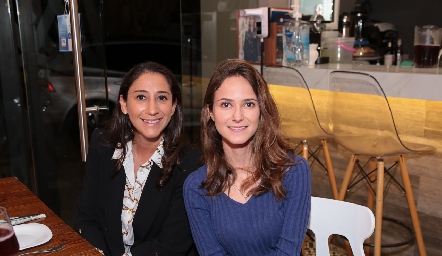  Ingrid Delgado y Vicky Pérez.
