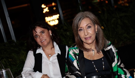  Loli Castro y Mari Carmen García.