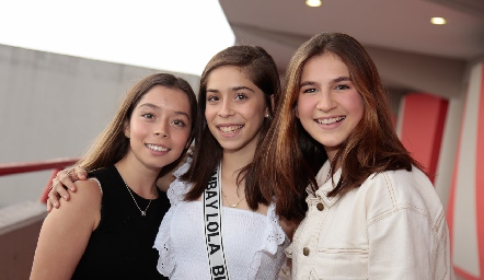  Natalia Gaviño, Romina Gaviño y Valentina Bomborsten.