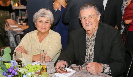  Cristina y Guillermo Mejía.