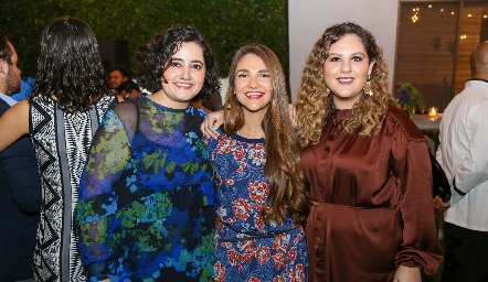  Carolina Motilla, Sabrina Dávalos y Sofi Cárdenas.
