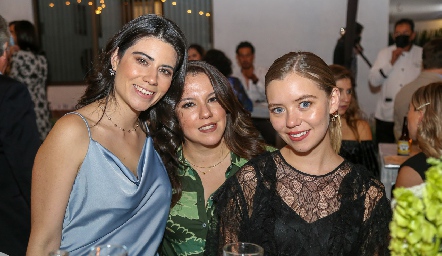  Bertha Ramos, Ana Karen Martínez y Sofía Goñi.