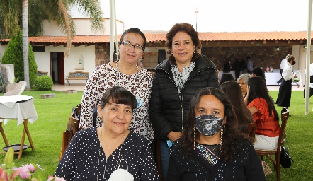  Perla Anaya, Gabriela González, Andrea Alejo y Guadalupe Alejo.