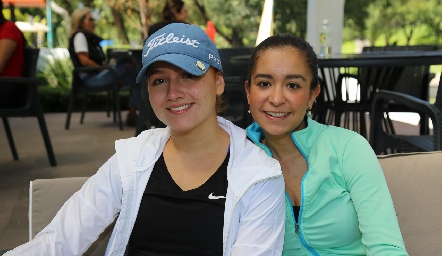 Nuria Naranjo y Ana Elisa González.