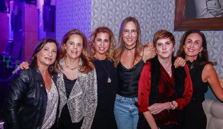  Maritere Cadena, Paty Fernández, Vero de Minondo, Adriana Pedroza, Claudia Hinojosa y Verónica Zepeda.
