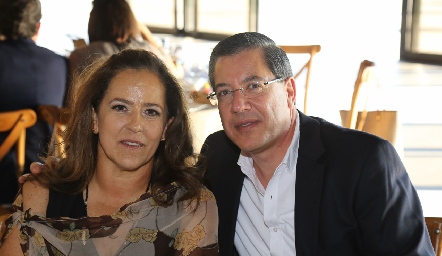  Mireya Martínez y Alejandro Pérez.
