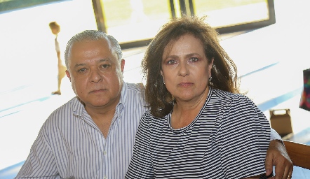  Juan Carlos Magdaleno y Martha Martínez.