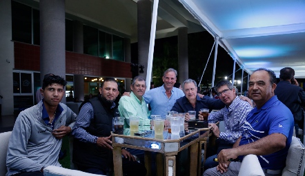 Adrián  Rodríguez, Héctor Rodríguez, Pablo Madrid, Jesús Aguirre, Enrique Minondo, Mauricio Alcalde y Antonio Ruan.