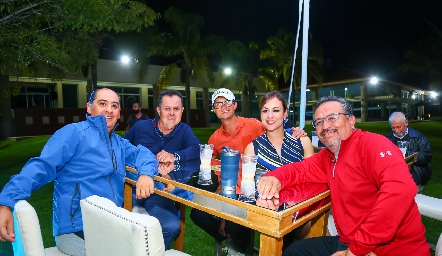  Isaac Pérez, Héctor Gutiérrez, Ángel Chun, Angie Gutiérrez y Salvador Hernández.