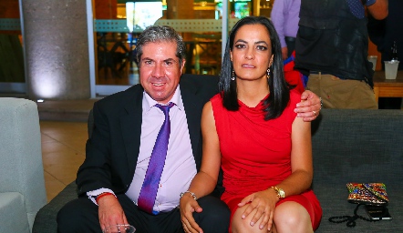 Javier Hernández y Meli Córdova.